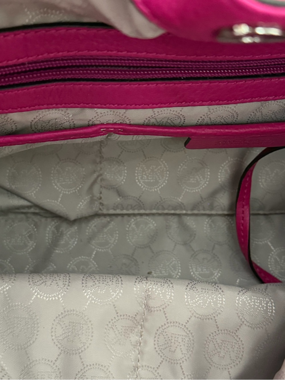 Michael Kors Pink Camden Leather Drawstring Shoulder Tote Bag with MK Charm - Picture 6 of 10